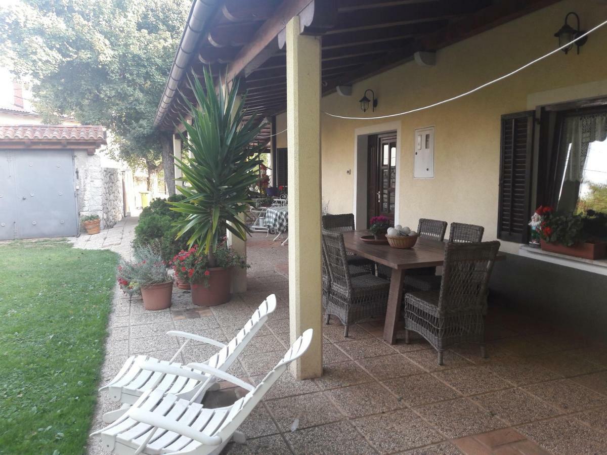 Country House Lokev Guest House Ngoại thất bức ảnh